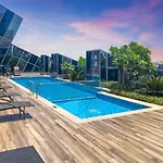 Futuristic Studio13 Min Walk To Burj Khalifa